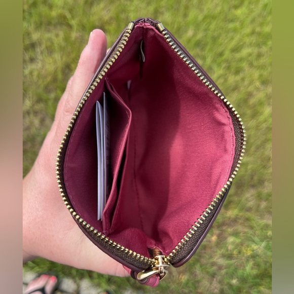 NWT Coach Signature Carriage Wristlet Pink and Brown - Picture 7 of 8